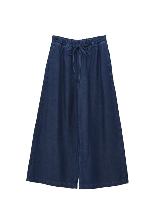 Tencel Pantolon ve Kuşaklı Gömlek Kombini