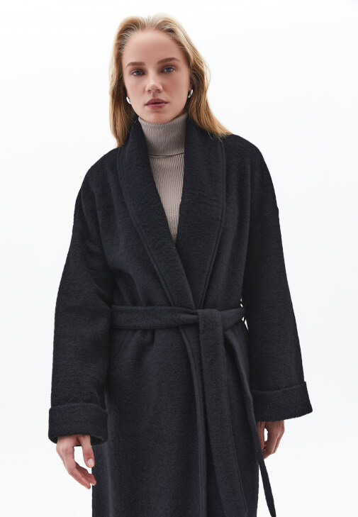 Yün Oversize Kaban ve Wide-Leg Pantolon Kombini