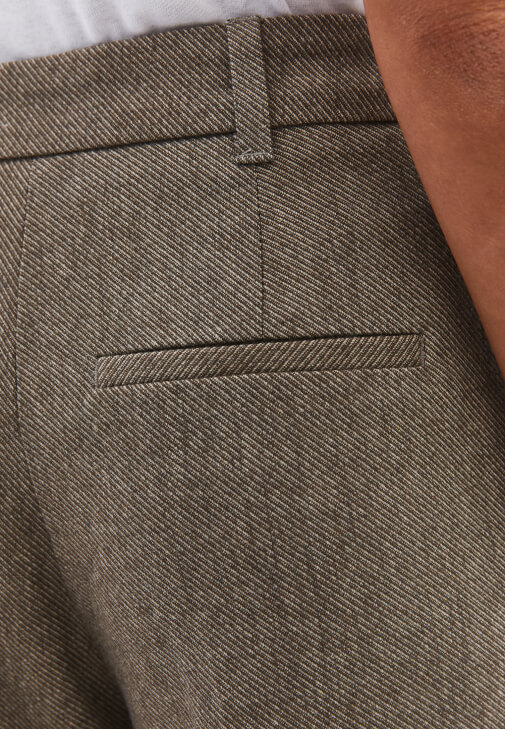 Yün Pantolon ve Yün Ceket Kombini