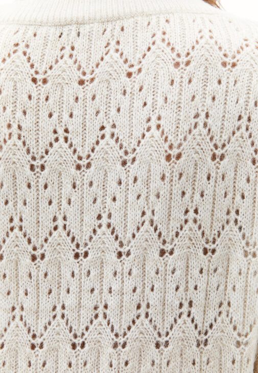 Loose-Fit Kazak ve Denim Pantolon Kombini