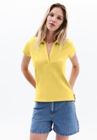 Bayan Sarı Polo Yaka Tişört