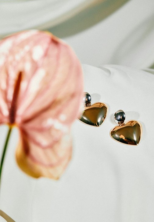 Çok Renkli Kalp Detaylı Sallantılı Küpe