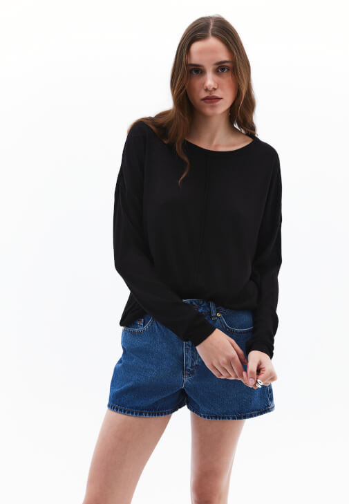 Bot Yaka Kazak ve Straight-Fit Pantolon Kombini