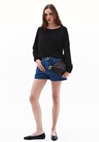 Bot Yaka Kazak ve Straight-Fit Pantolon Kombini