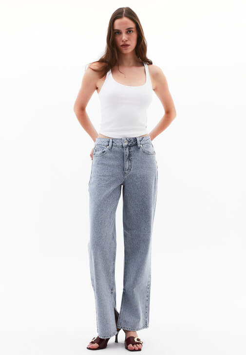 Orta Bel Straight-Fit Pantolon ve Atlet Kombini