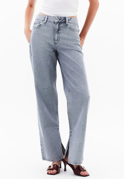 Orta Bel Straight-Fit Pantolon ve Atlet Kombini