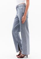Orta Bel Straight-Fit Pantolon ve Atlet Kombini