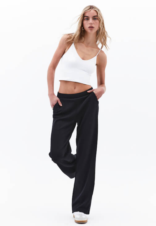 Modal Pantolon ve Crop Atlet Kombini