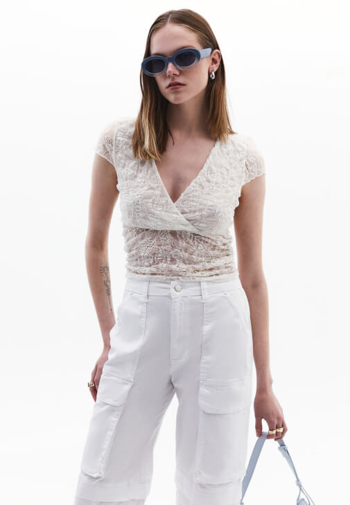 Kruvaze Dantelli Top ve Uzun Etek Kombini