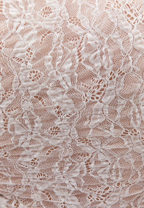 Kruvaze Dantelli Top ve Uzun Etek Kombini