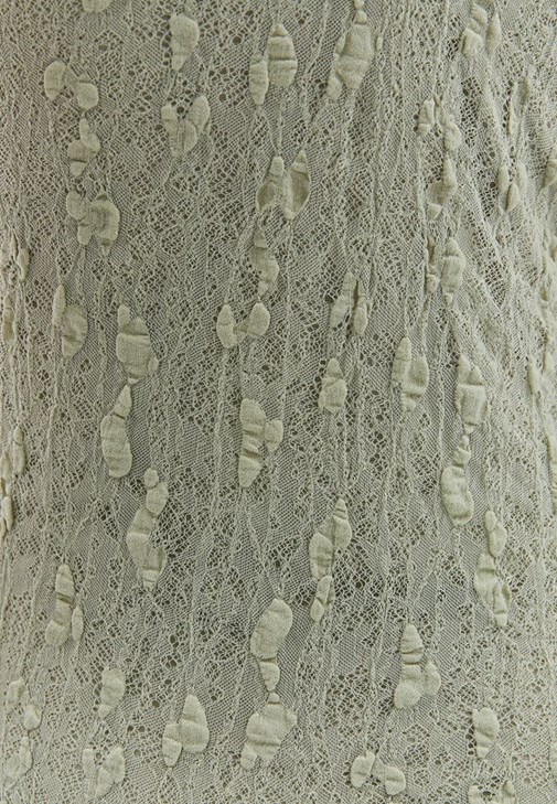 Volanlı Dantel Elbise ve Ayakkabı Kombini