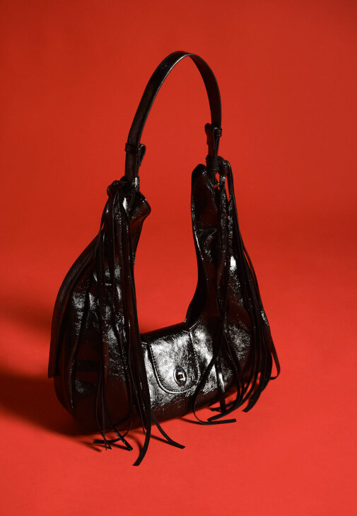  Püskül Detaylı Çanta