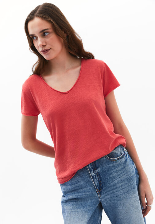 Pembe Pamuklu V Yaka Tişört