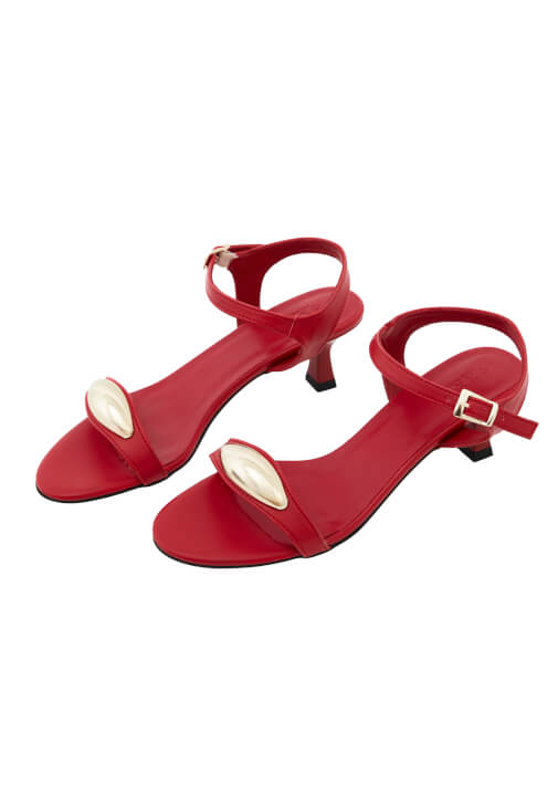Kırmızı Tokalı Topuklu Ayakkabı