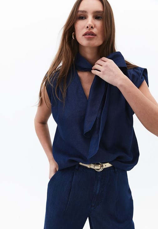 Mavi Yaka Detaylı Bluz ( TENCEL™ )