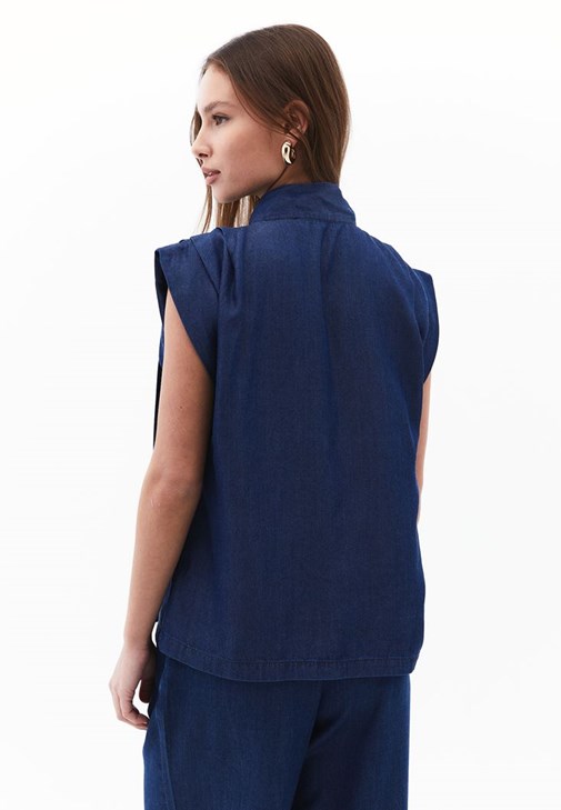 Yaka Detaylı Bluz ve Orta Bel Wide-Leg Pantolon Kombini