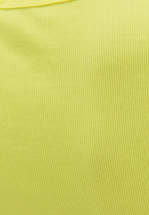 Çıtçıtlı Atlet ve Boyfriend Pantolon Kombini