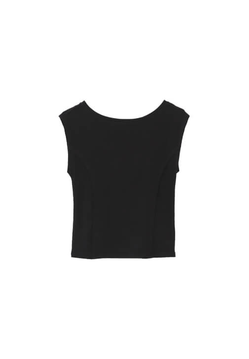 Bot Yaka Tişört ve Yüksek Bel Denim Pantolon Kombini