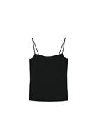 Pamuklu Askılı Atlet ve Denim Şort Kombini