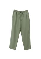 Keten Carrot-Fit Pantolon ve Keten Gömlek Kombini