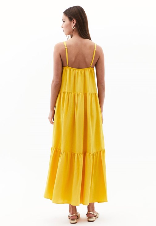 Keten Karışımlı Uzun Elbise ve Topuklu Ayakkabı Kombini