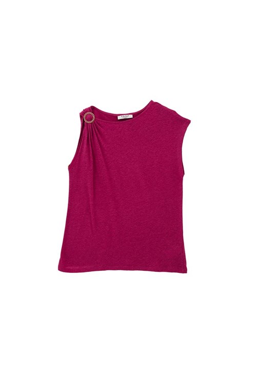 Keten Tişört ve Keten Karışımlı Pantolon Kombini