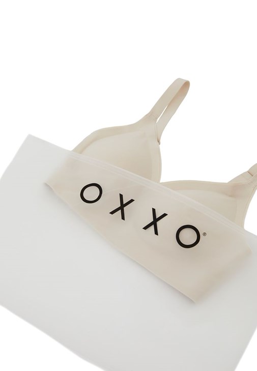 Dikişsiz Bralet ve Carrot-Fit Pantolon Kombini