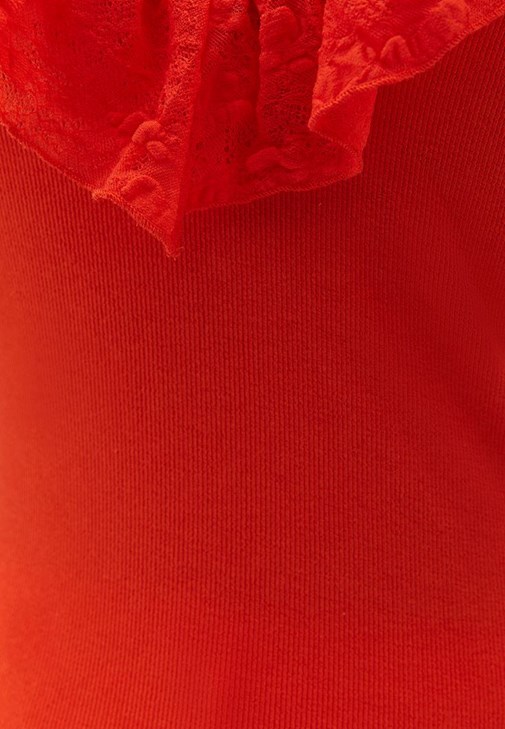 Fırfır Detaylı Atlet ve Wide-Leg Pantolon Kombini