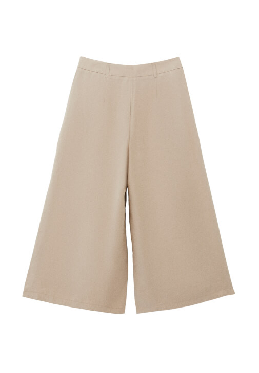 Culotte Pantolon ve Fırfırlı Bluz Kombini