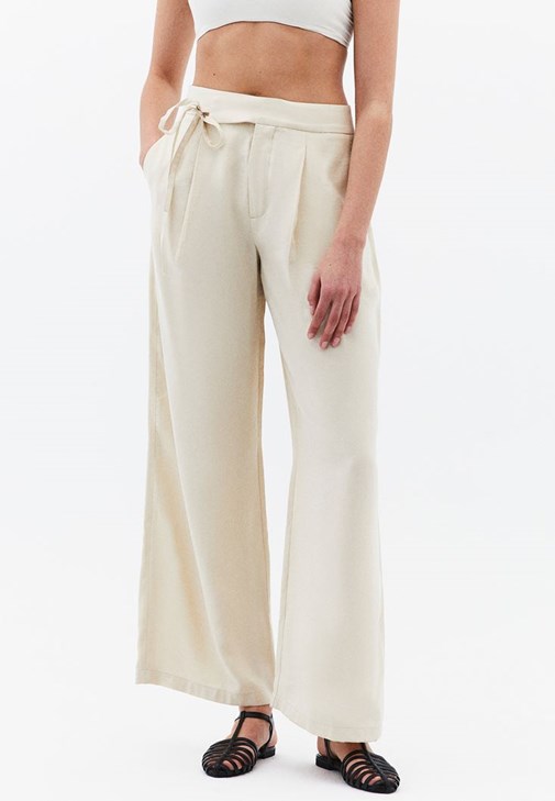 Modal Straight-Fit Pantolon ve Bralet Kombini