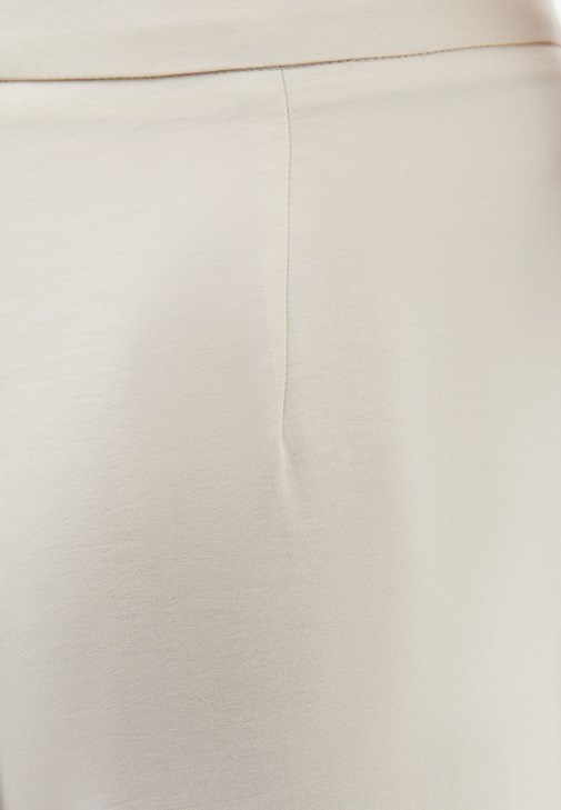 Modal Straight-Fit Pantolon ve Bralet Kombini