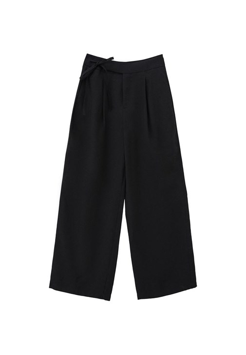 Straight-Fit Pantolon ve V Yaka Atlet Kombini