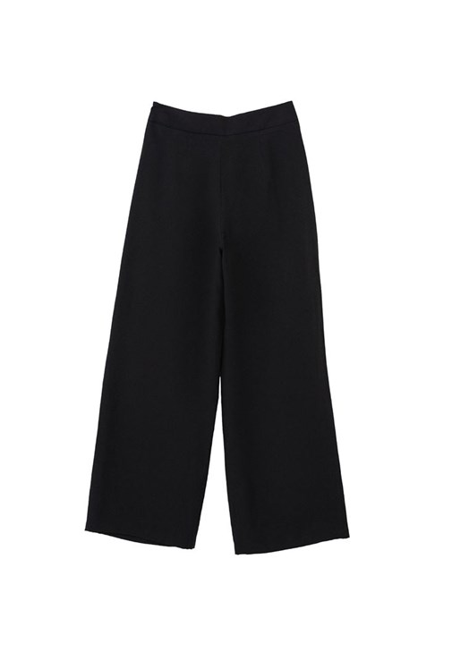 Straight-Fit Pantolon ve V Yaka Atlet Kombini