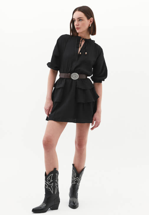 Modal Fırfırlı Elbise ve Bot Kombini