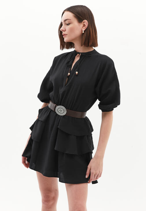 Modal Fırfırlı Elbise ve Bot Kombini