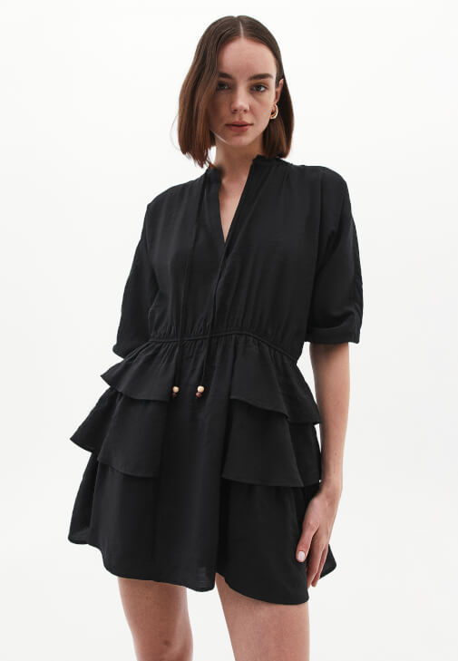 Modal Fırfırlı Elbise ve Bot Kombini