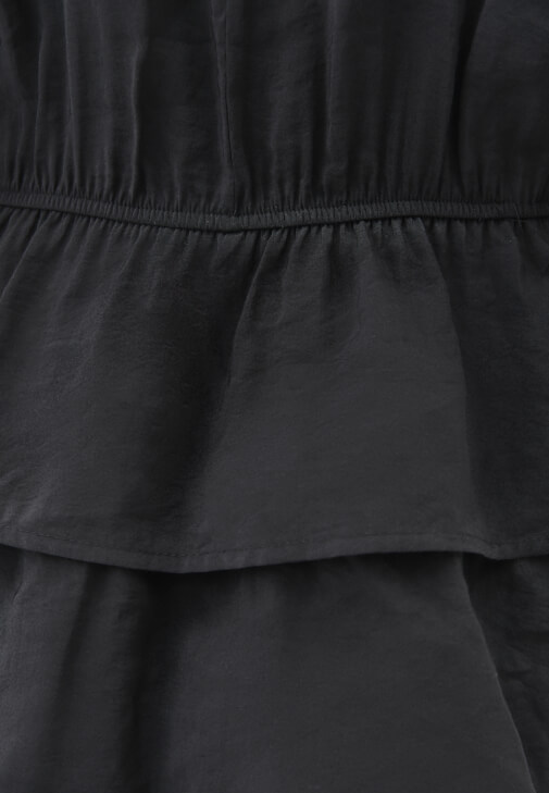 Modal Fırfırlı Elbise ve Bot Kombini