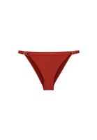 Düşük Bel Bikini Altı ve V Yaka Bikini Üstü Kombini