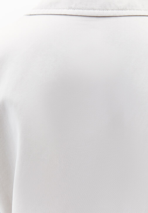 Cepli Oversize Gömlek ve Mini Şort Kombini