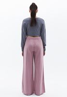 Orta Bel Wide-Leg Pantolon ve Süveter Kombini
