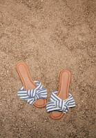 Bayan Çok Renkli Fiyonk Detaylı Terlik