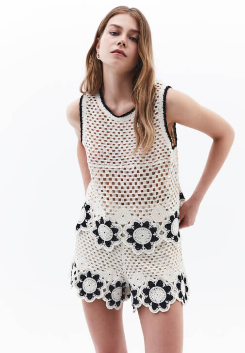 Çok Renkli Jakarlı Crop Atlet