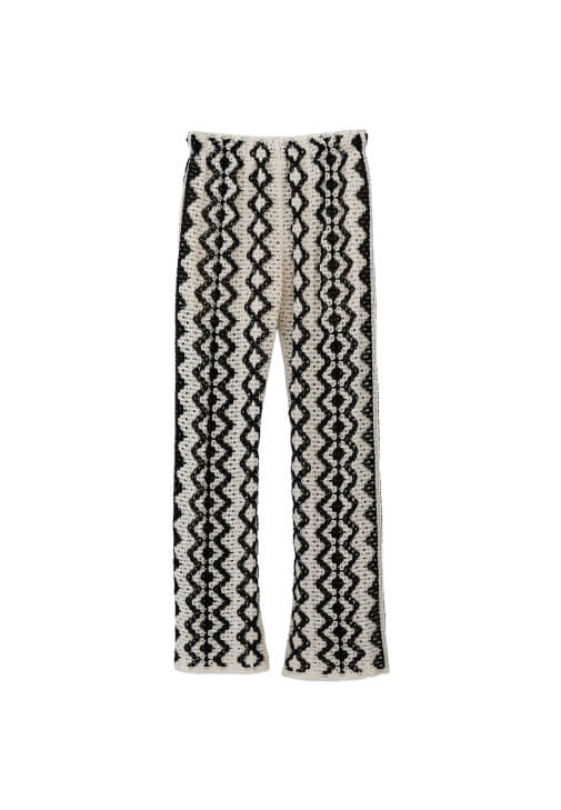 Bootcut Pantolon ve Jakarlı Yelek Kombini