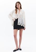 Nakışlı Gömlek ve Mini Etek Kombini