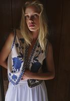 Bayan Çok Renkli Nakışlı Crop Yelek