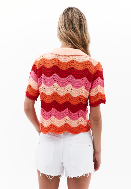 Jakarlı Crop Gömlek ve Mini Şort Kombini