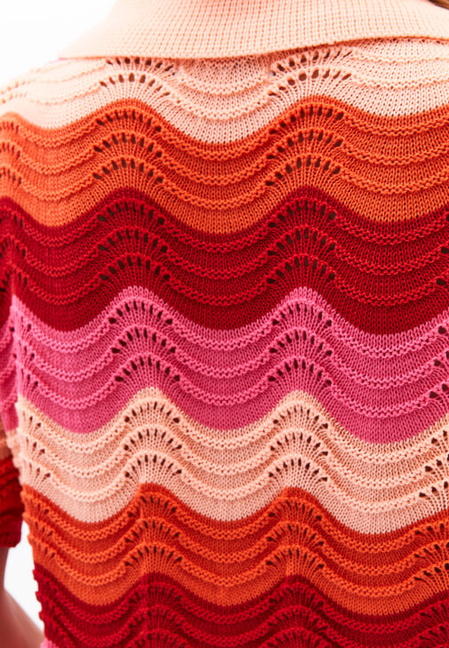 Jakarlı Crop Gömlek ve Mini Şort Kombini