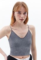 Women Grey V-Neck Seamless Crop Singlet