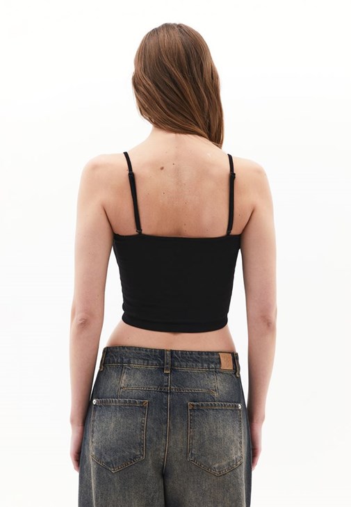 Fitilli Crop Atlet ve Denim Pantolon Kombini