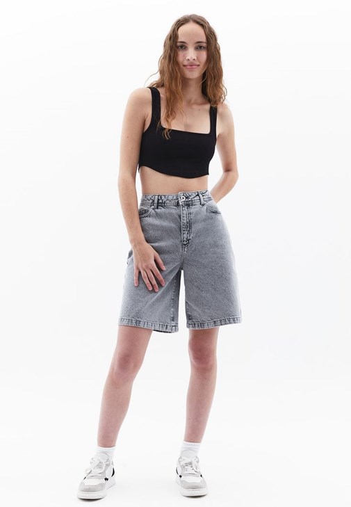 Kare Yaka Crop Top ve Bermuda Kombini